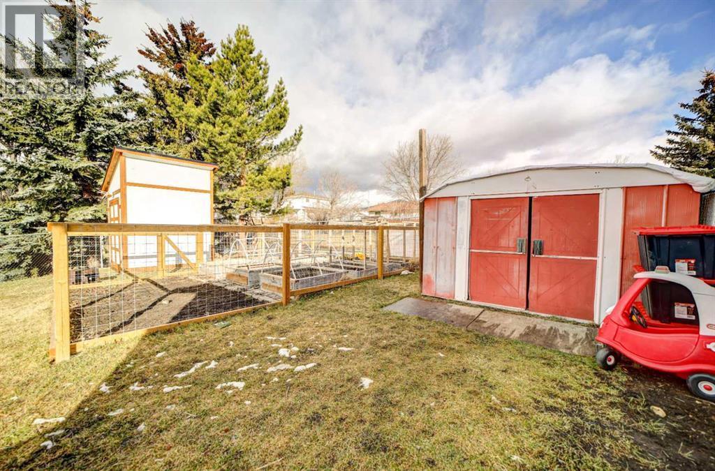 2730 226 Street, Bellevue, Alberta  T0K 0E0 - Photo 4 - A2294720