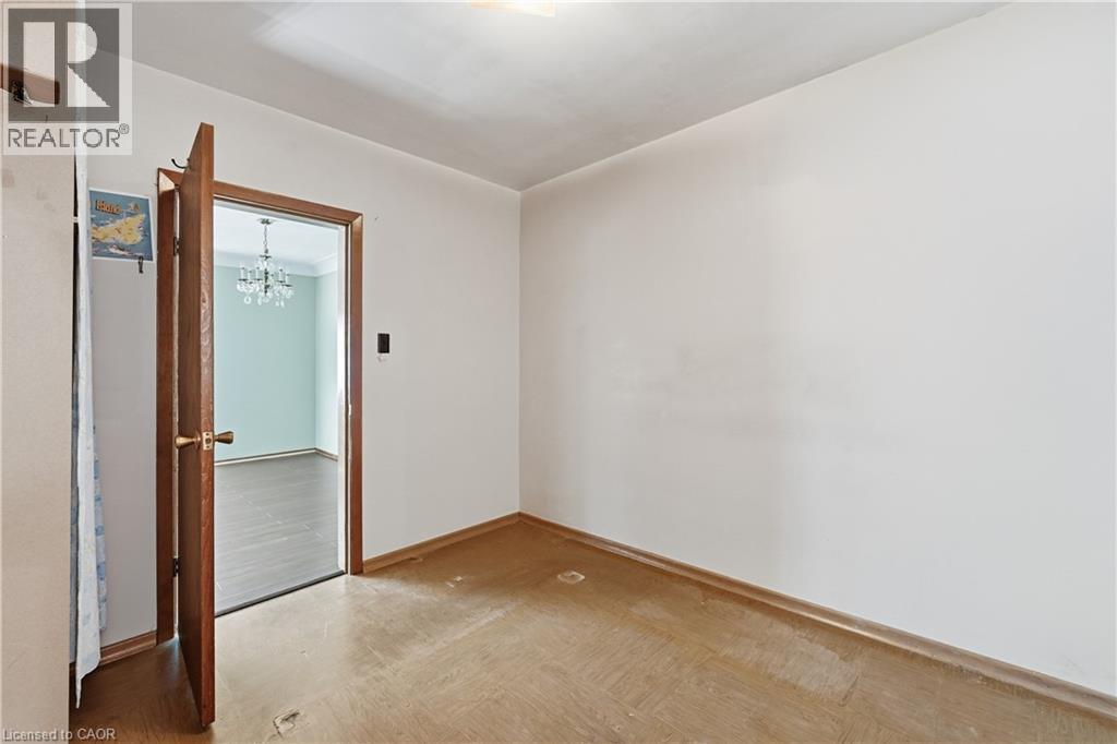 4741 First Avenue, Niagara Falls, Ontario  L2E 4G6 - Photo 13 - 40811139