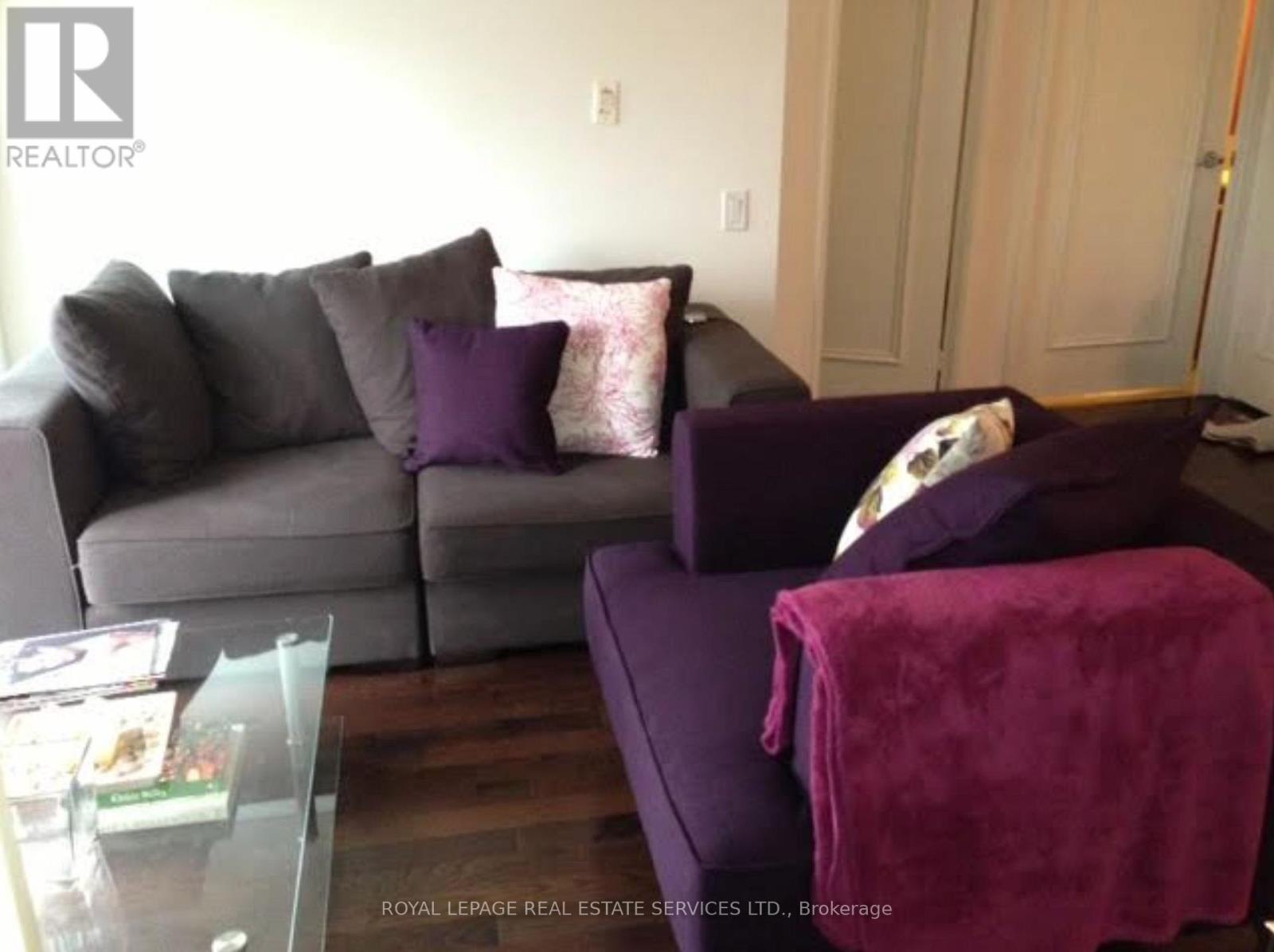 804 - 60 St Clair Avenue W, Toronto, Ontario  M4V 1M1 - Photo 3 - C12900916