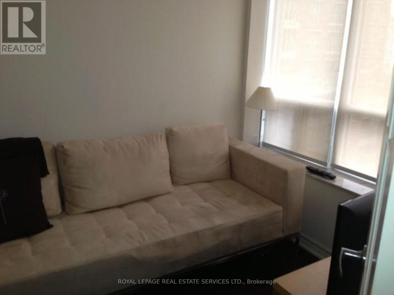 804 - 60 St Clair Avenue W, Toronto, Ontario  M4V 1M1 - Photo 5 - C12900916