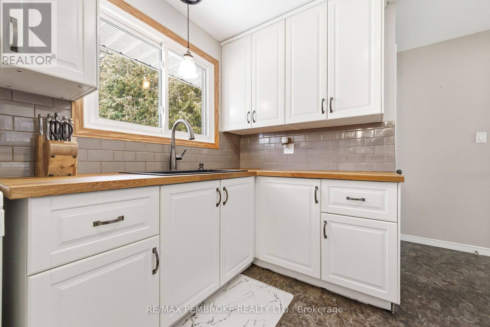 59 Mary Street, Petawawa, Ontario  K8H 1S2 - Photo 17 - X12900882