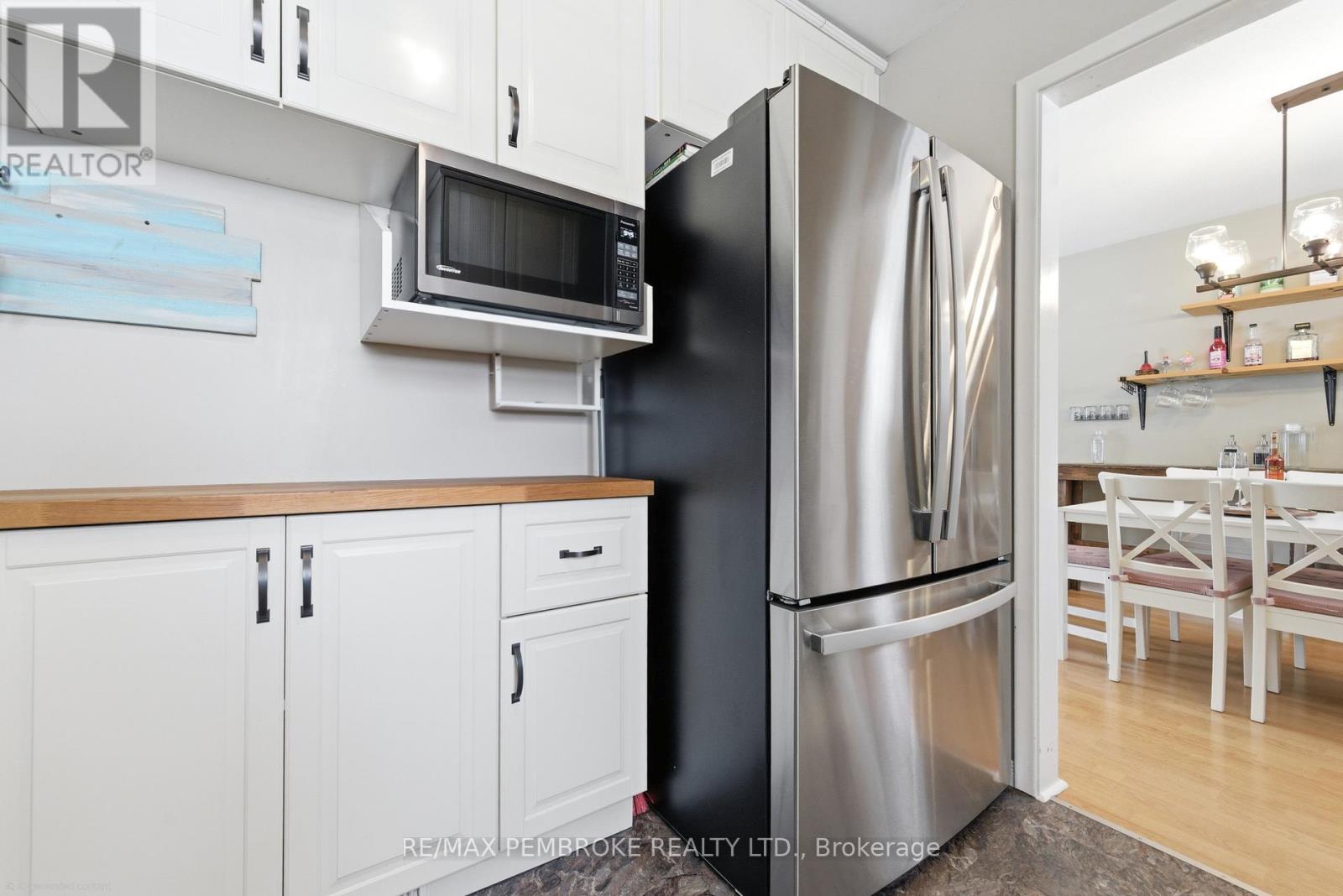 59 Mary Street, Petawawa, Ontario  K8H 1S2 - Photo 18 - X12900882