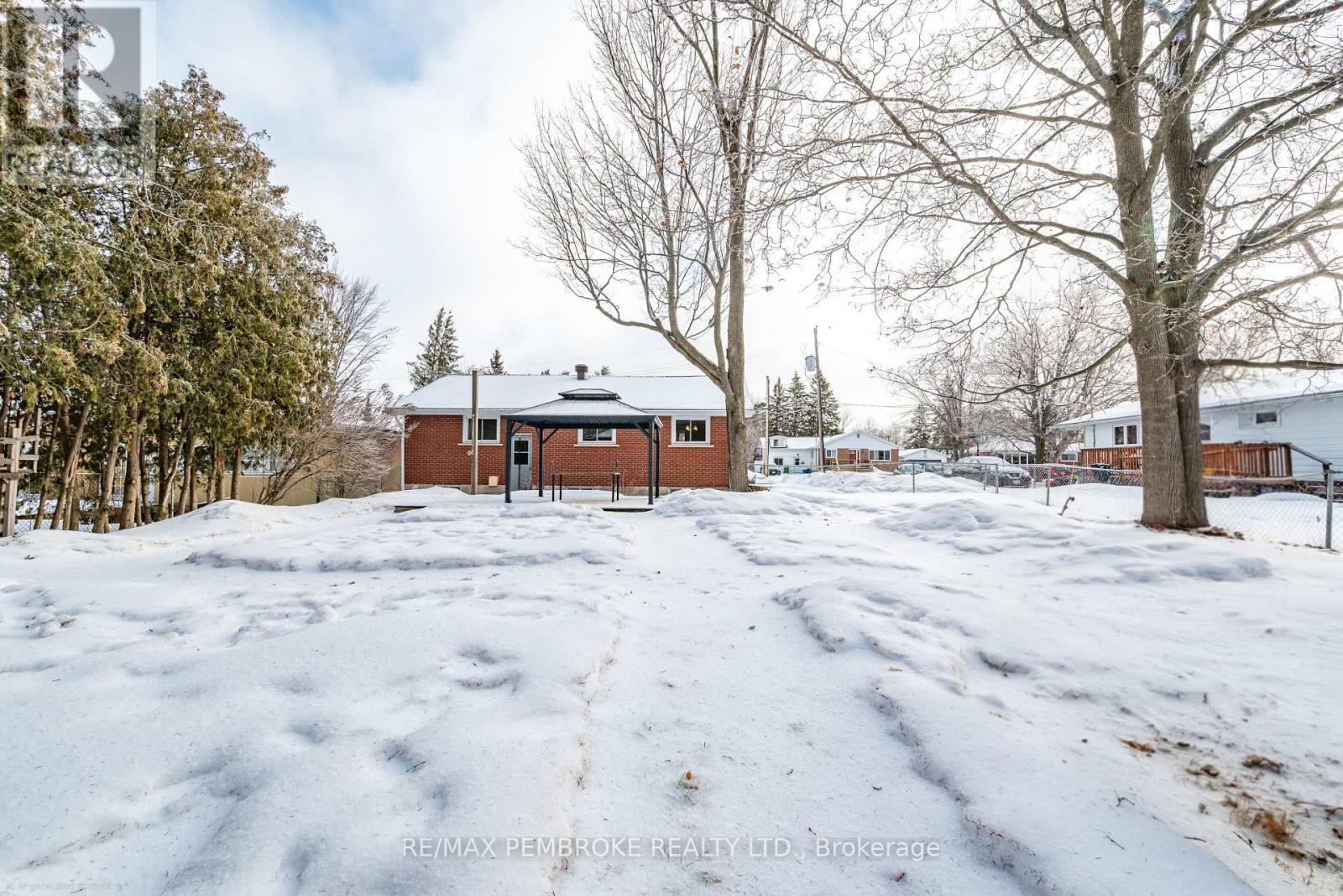 59 Mary Street, Petawawa, Ontario  K8H 1S2 - Photo 3 - X12900882