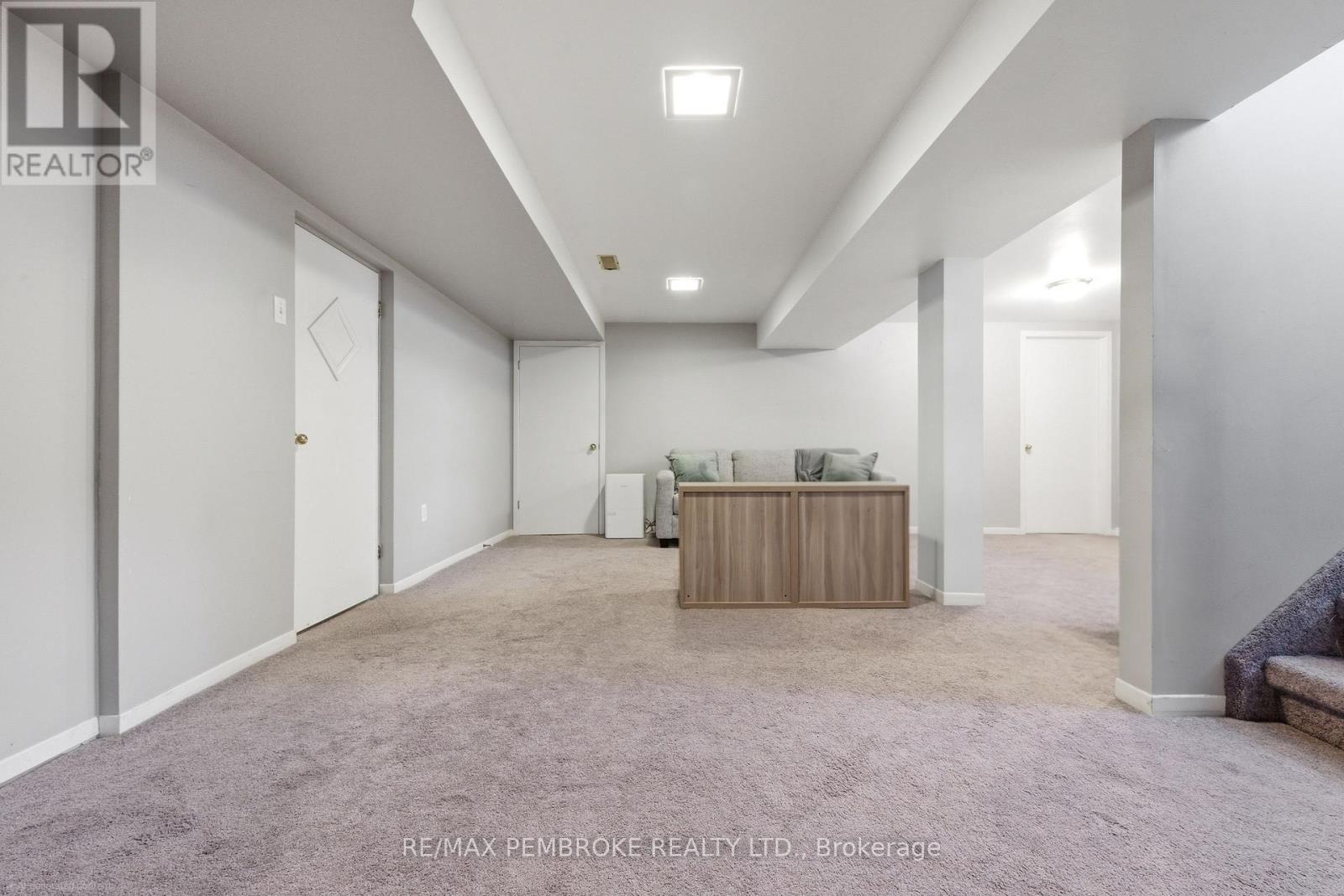 59 Mary Street, Petawawa, Ontario  K8H 1S2 - Photo 31 - X12900882