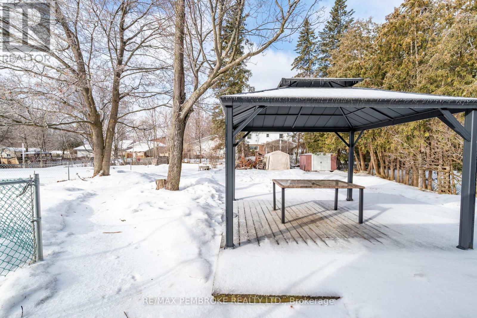 59 Mary Street, Petawawa, Ontario  K8H 1S2 - Photo 6 - X12900882