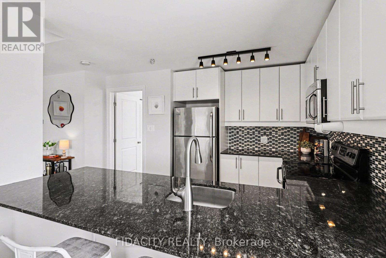 302 - 225 Winterfell Private, Ottawa, Ontario  K1G 4J1 - Photo 13 - X12900886