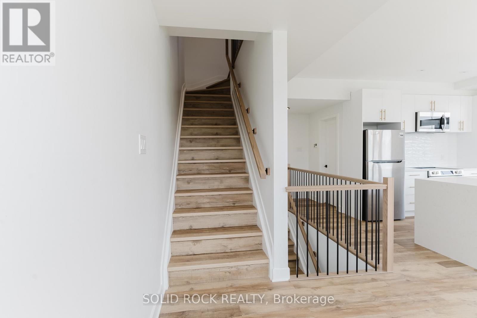 Unit 9 The Butterfly - 845 Champlain Street, Ottawa, Ontario  K1C 1K3 - Photo 10 - X12900932