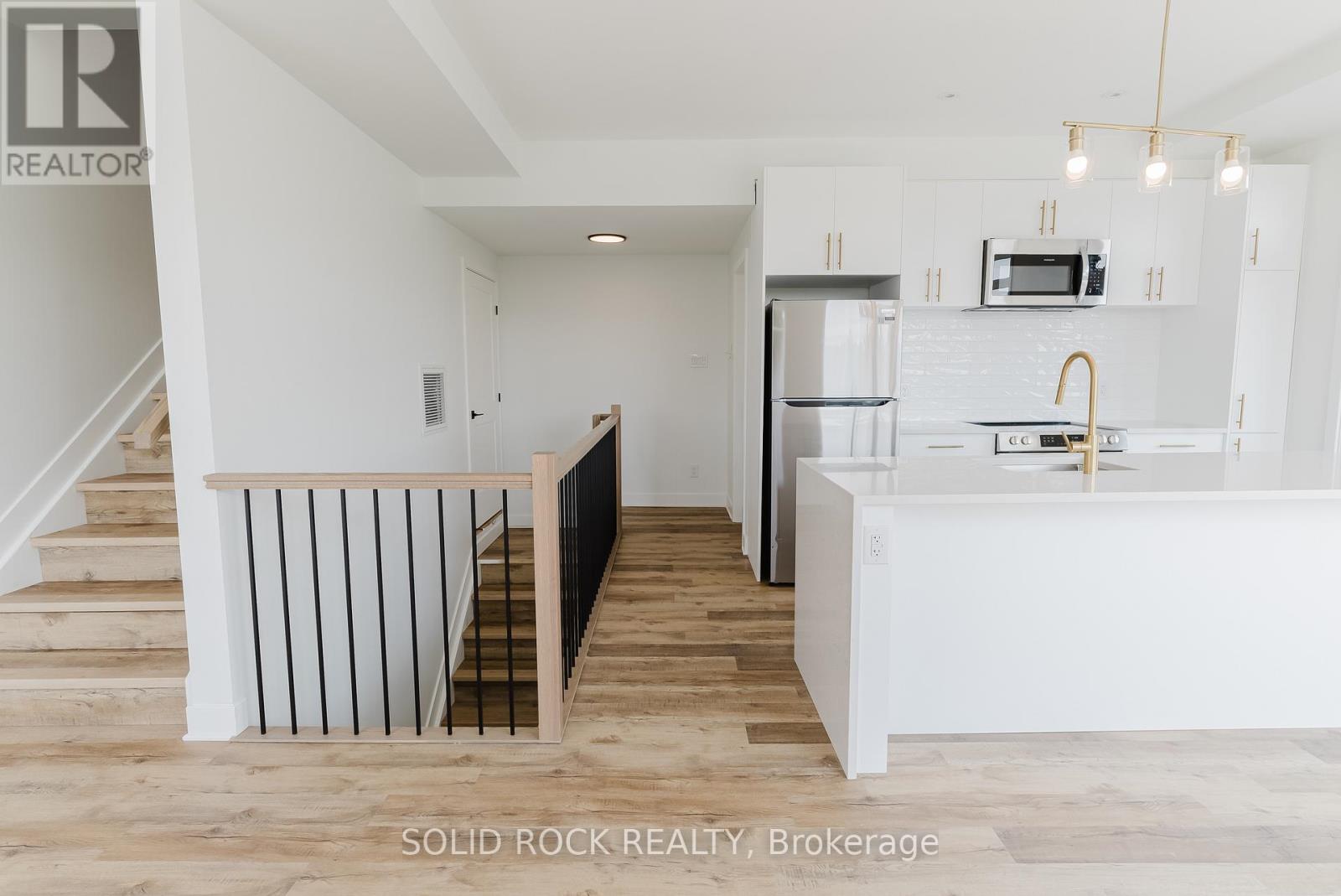 Unit 9 The Butterfly - 845 Champlain Street, Ottawa, Ontario  K1C 1K3 - Photo 11 - X12900932