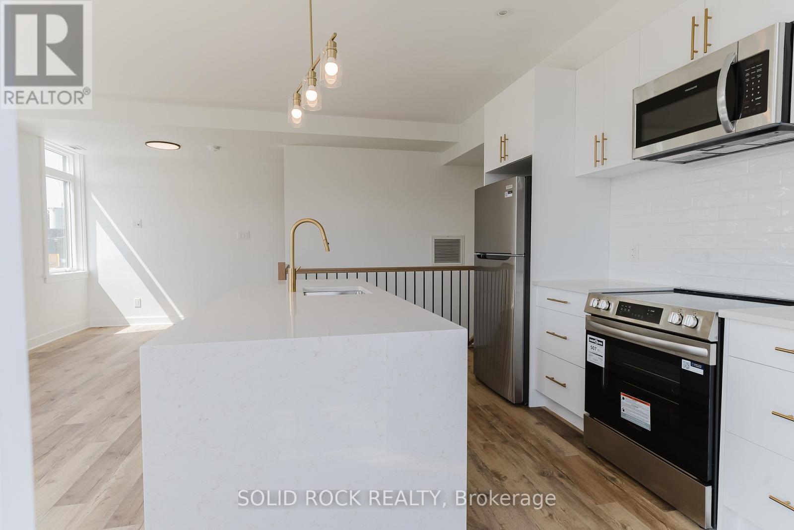 Unit 9 The Butterfly - 845 Champlain Street, Ottawa, Ontario  K1C 1K3 - Photo 15 - X12900932