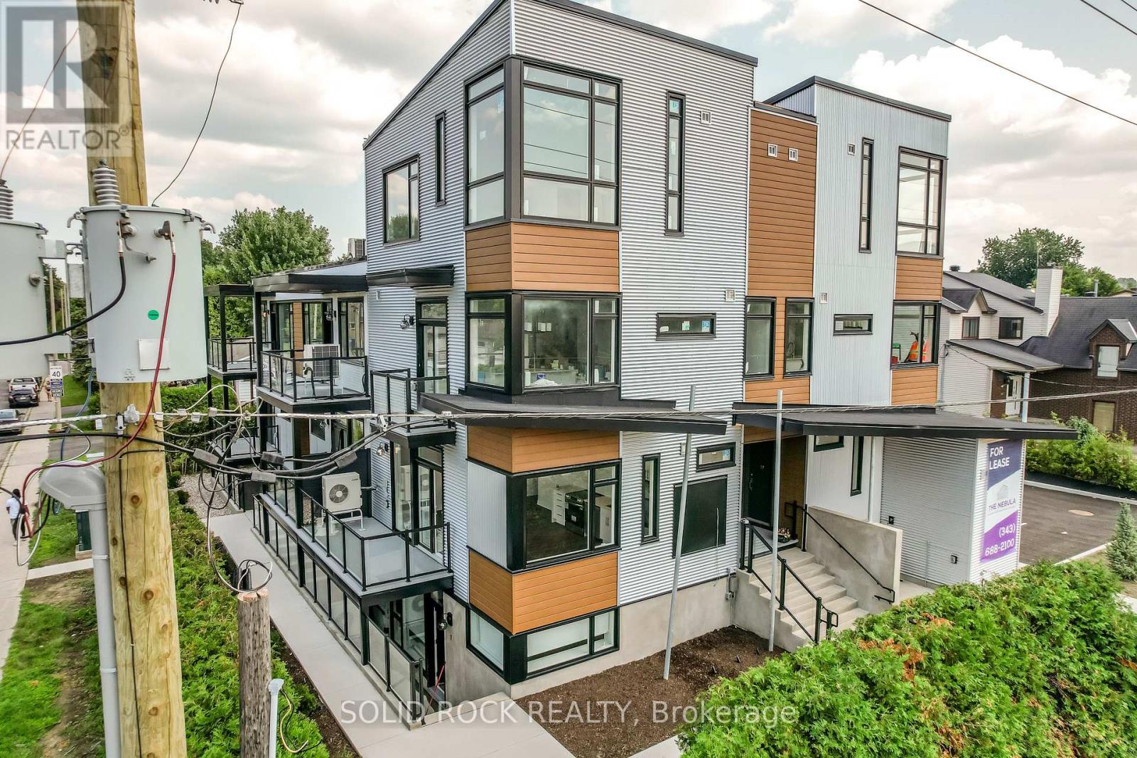 Unit 9 The Butterfly - 845 Champlain Street, Ottawa, Ontario  K1C 1K3 - Photo 2 - X12900932