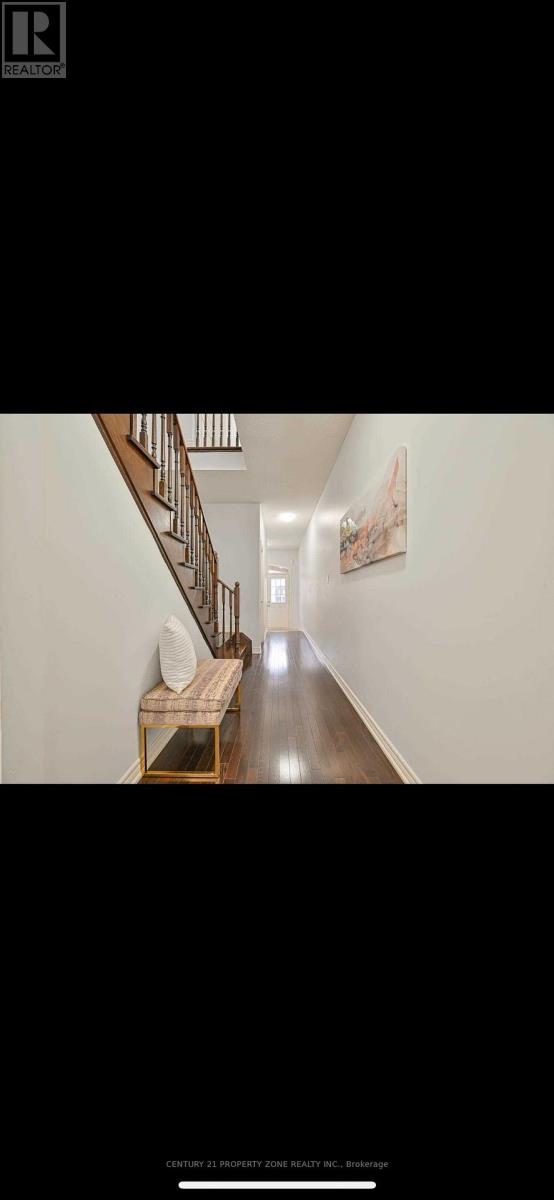 26 Adventura Road, Brampton (Northwest Brampton), Ontario  L7A 5A7 - Photo 3 - W12900830