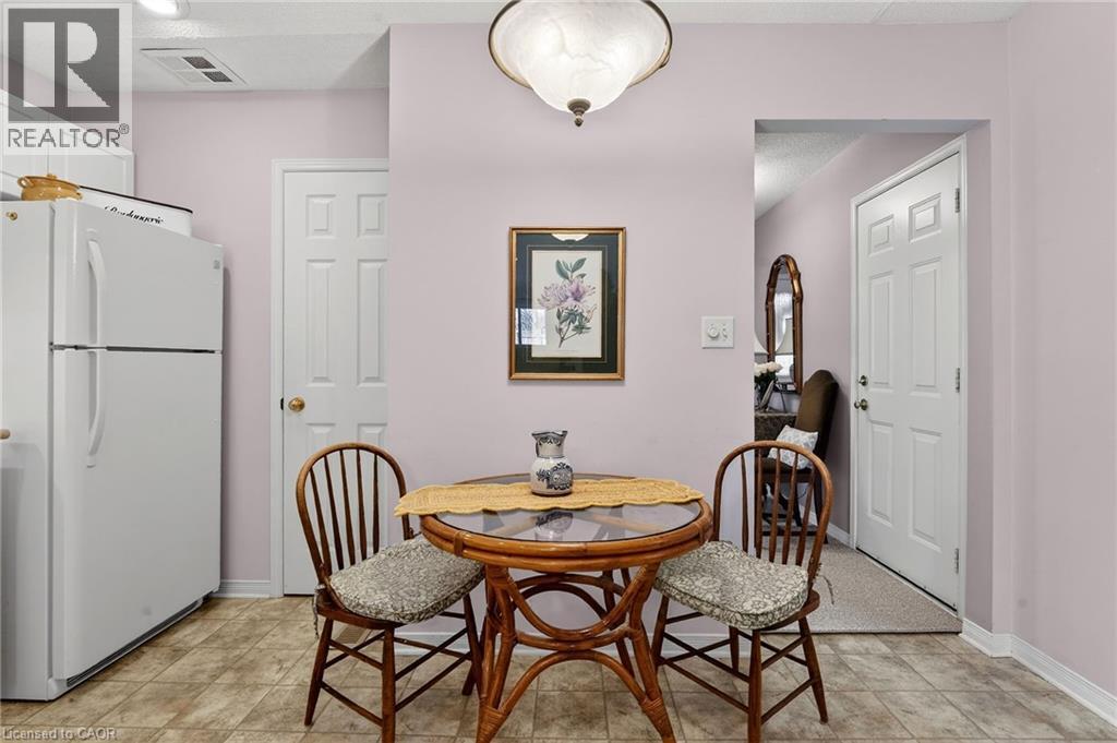 303 Central Avenue Unit# 30, Grimsby, Ontario  L3M 5L7 - Photo 9 - 40805690