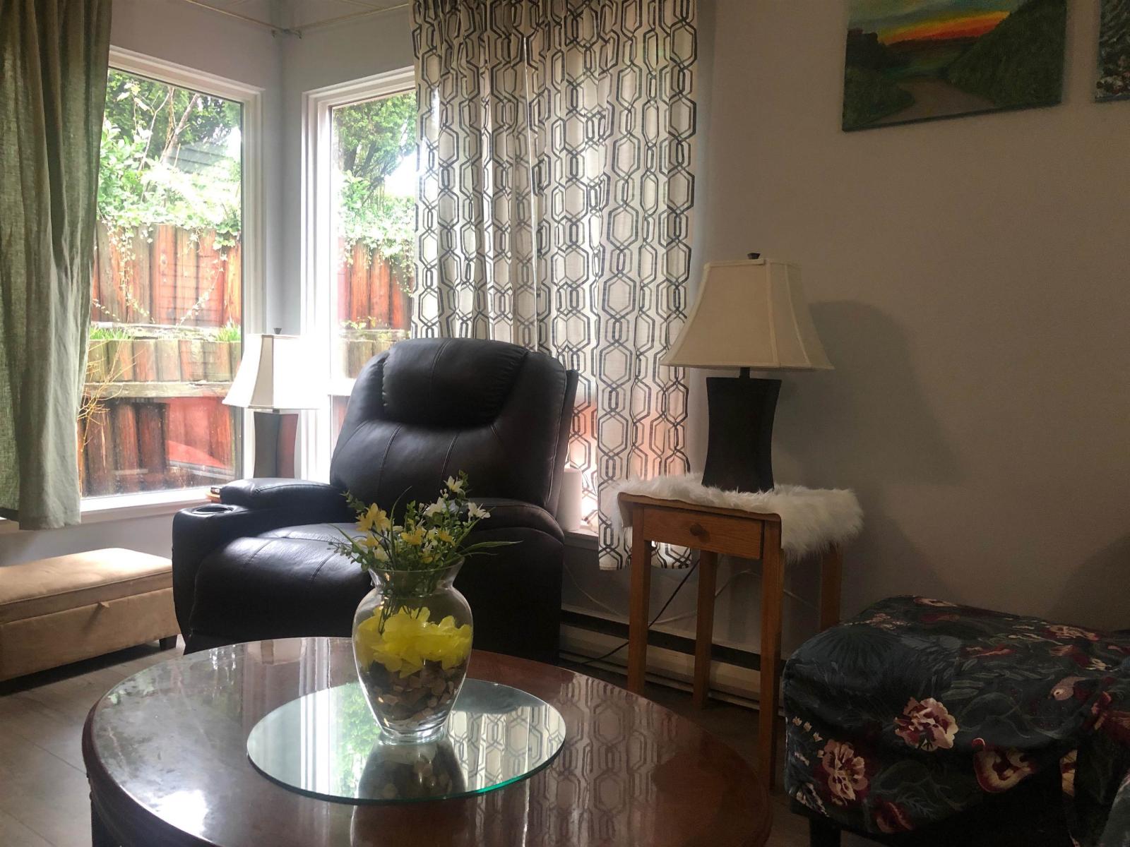 19205 Fairway Drive, Surrey, British Columbia  V3S 5M8 - Photo 4 - R3092013