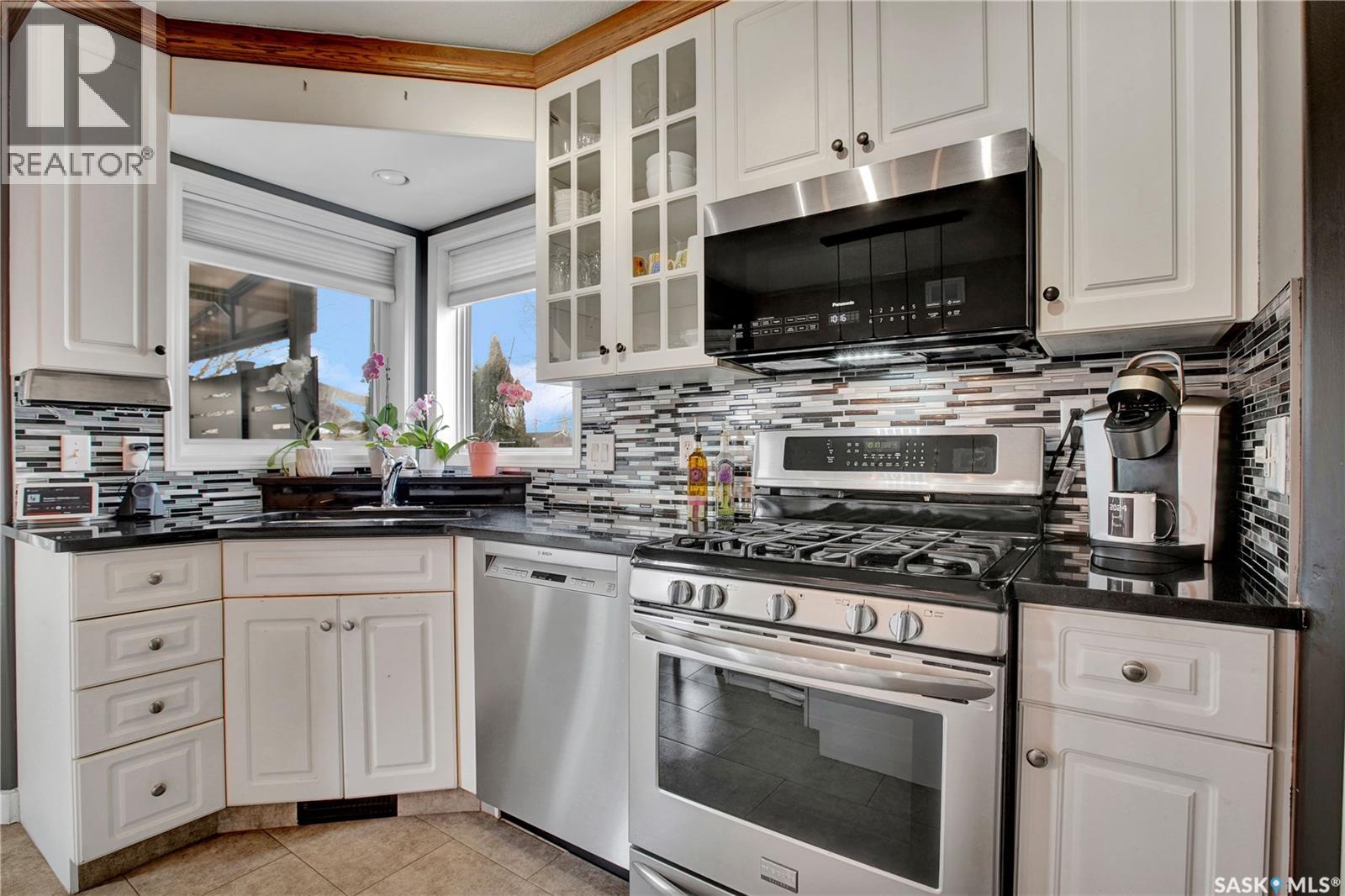 419 Blackshire Crescent, Saskatoon, Saskatchewan  S7V 1B4 - Photo 8 - SK030826