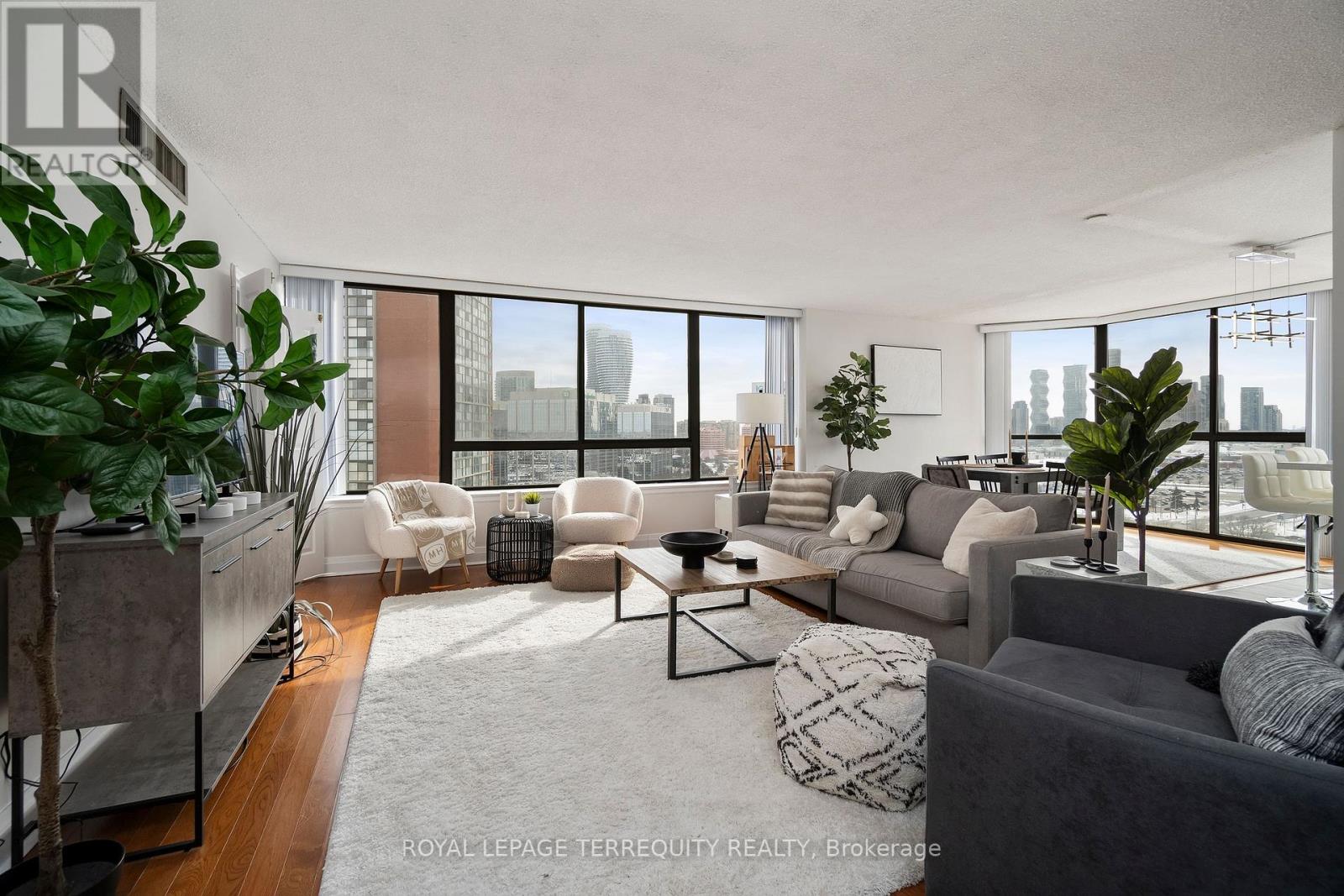 1607 - 4235 SHERWOODTOWNE BOULEVARD, Mississauga, Ontario