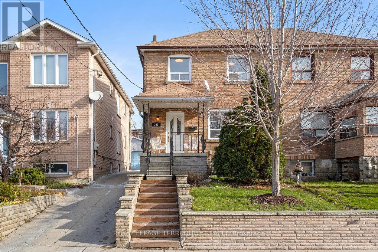 261 Blackthorn Avenue, Toronto (Weston-Pellam Park), Ontario  M6N 3H7 - Photo 1 - W12869944