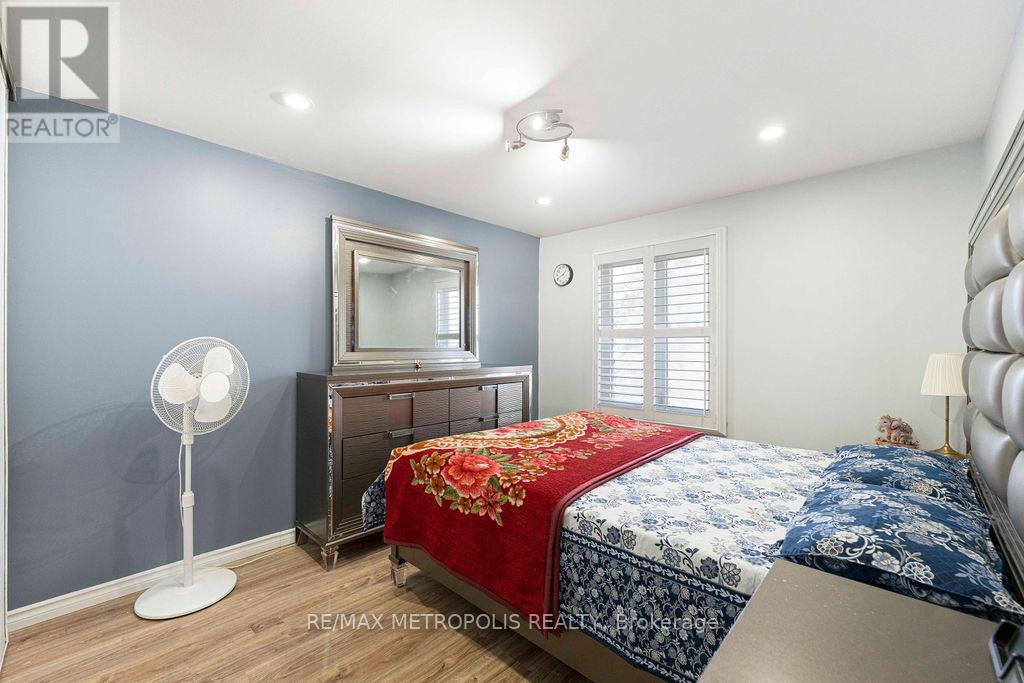 42 Gulliver Crescent, Brampton, Ontario  L6S 1S9 - Photo 20 - W12899544