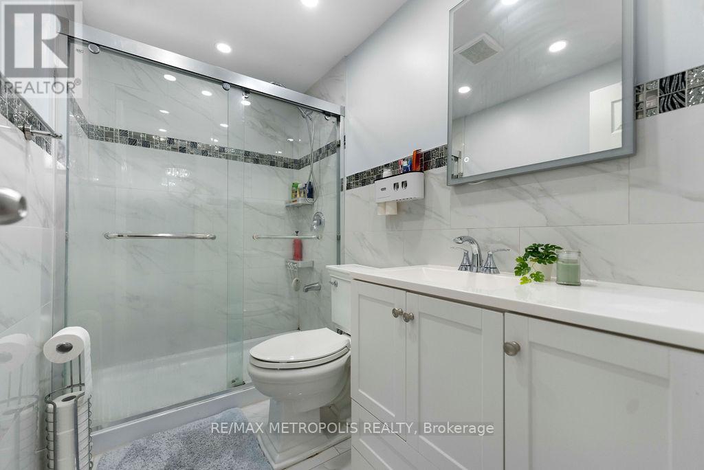 42 Gulliver Crescent, Brampton, Ontario  L6S 1S9 - Photo 26 - W12899544