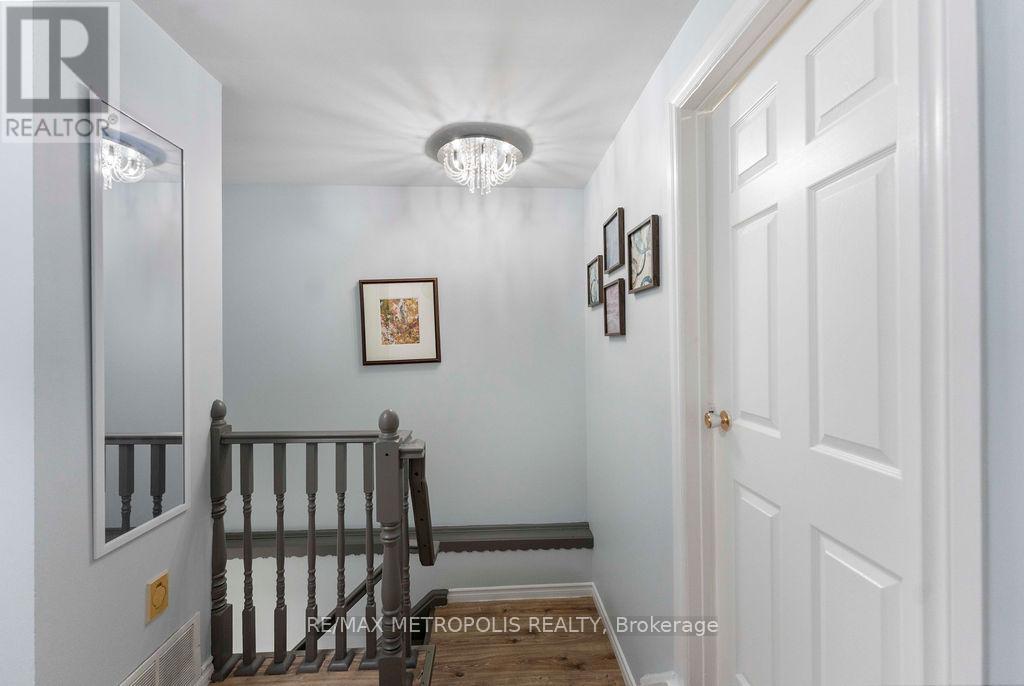 42 Gulliver Crescent, Brampton, Ontario  L6S 1S9 - Photo 32 - W12899544