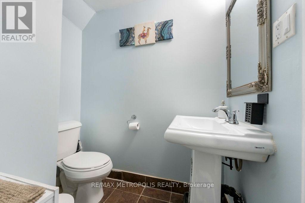 42 Gulliver Crescent, Brampton, Ontario  L6S 1S9 - Photo 42 - W12899544