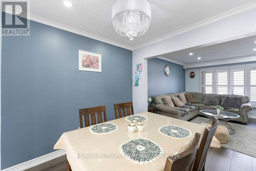 42 Gulliver Crescent, Brampton, Ontario  L6S 1S9 - Photo 16 - W12899544