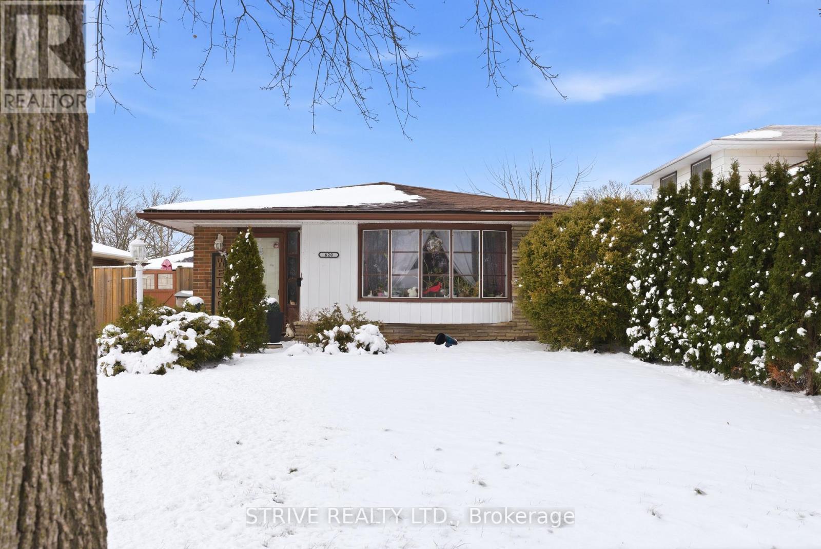 620 Dundee Avenue, Oshawa, Ontario  L1J 2X1 - Photo 2 - E12901046