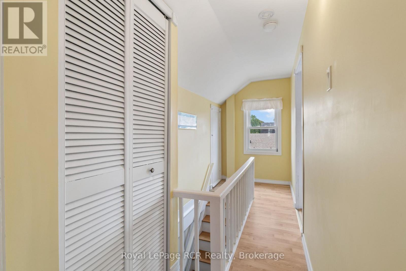 40 Grosvenor Street S, Saugeen Shores, Ontario  N0H 2L0 - Photo 20 - X12901190