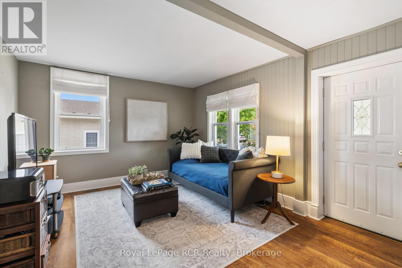 40 Grosvenor Street S, Saugeen Shores, Ontario  N0H 2L0 - Photo 8 - X12901190