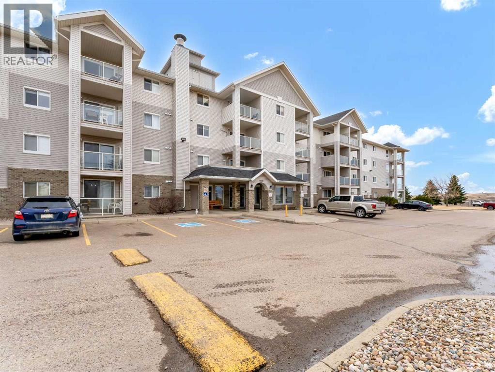 115, 1648 Saamis Drive Nw, Medicine Hat, Alberta  T1B 4X1 - Photo 3 - A2294241