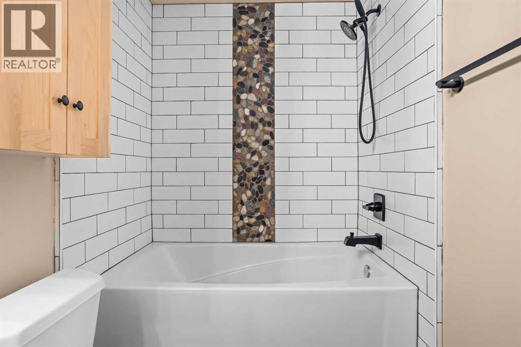 4, 124 Silvertip Ridge, Canmore, Alberta  T1W 3A7 - Photo 11 - A2272116