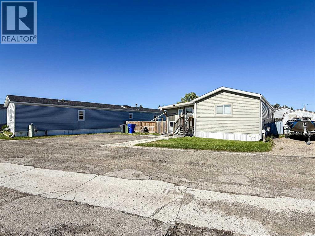 13, 5800 46 Street, Olds, Alberta