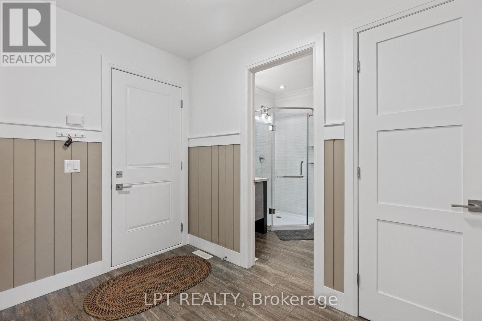 8695 Timberwood Trail, Lambton Shores, Ontario  N0M 1T0 - Photo 24 - X12901086