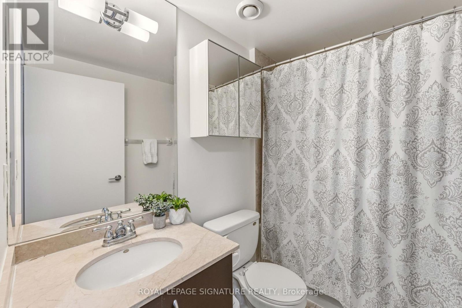 712 - 438 King Street W, Toronto, Ontario  M5V 3T9 - Photo 16 - C12901038