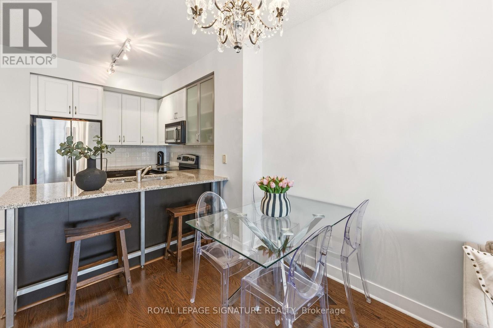 712 - 438 King Street W, Toronto, Ontario  M5V 3T9 - Photo 7 - C12901038