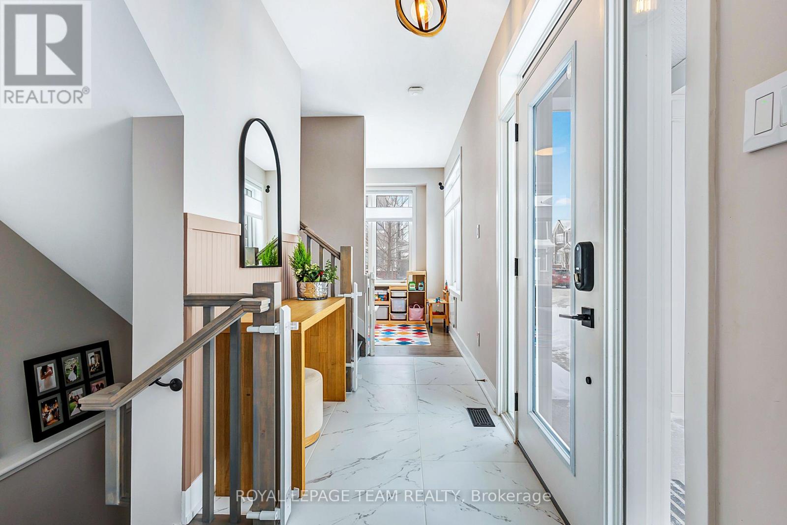 21 Coppermine Street, Ottawa, Ontario  K2J 6P5 - Photo 2 - X12901018