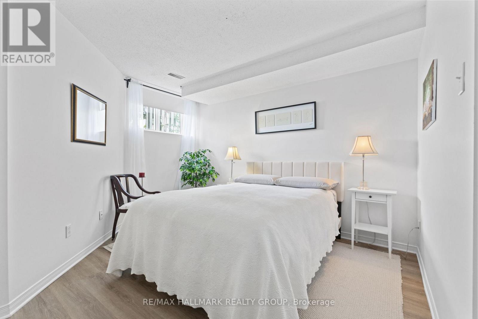 35 - 1400 Wildberry Court, Ottawa, Ontario  K1C 7K6 - Photo 19 - X12901024