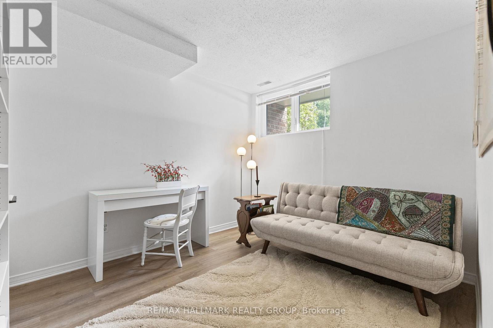 35 - 1400 Wildberry Court, Ottawa, Ontario  K1C 7K6 - Photo 22 - X12901024