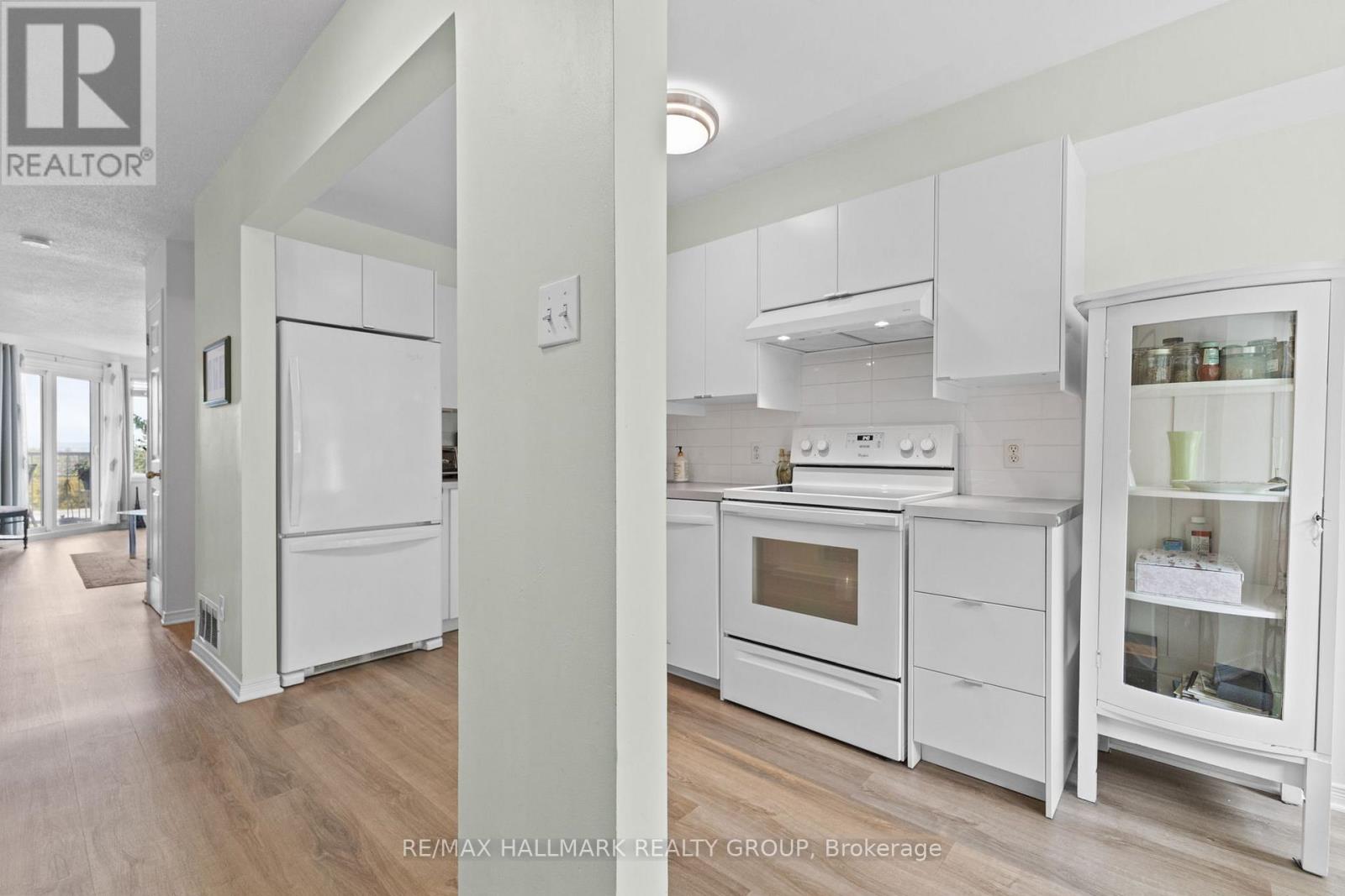 35 - 1400 Wildberry Court, Ottawa, Ontario  K1C 7K6 - Photo 9 - X12901024