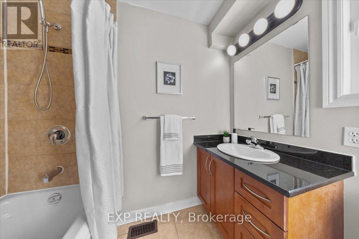 374 Greenwood Avenue, Ottawa, Ontario  K2A 4E6 - Photo 18 - X12901060