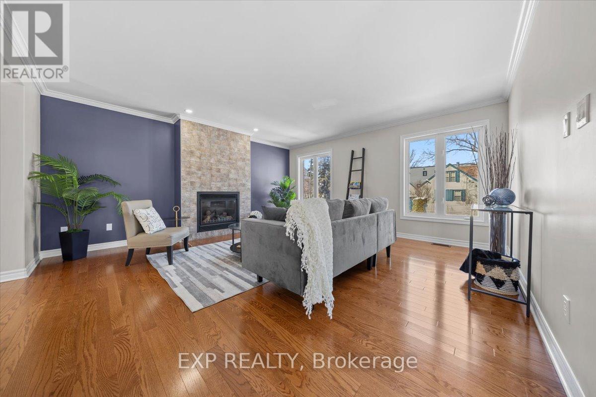 374 Greenwood Avenue, Ottawa, Ontario  K2A 4E6 - Photo 5 - X12901060