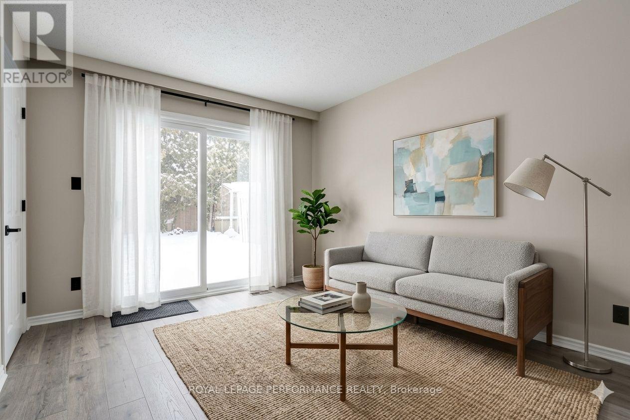 2166 Bickerton Avenue, Ottawa, Ontario  K1J 6Y3 - Photo 17 - X12901110