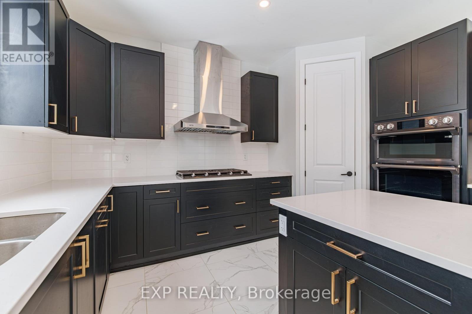 256 Antler Court, Mississippi Mills, Ontario  K0A 1A0 - Photo 12 - X12901138