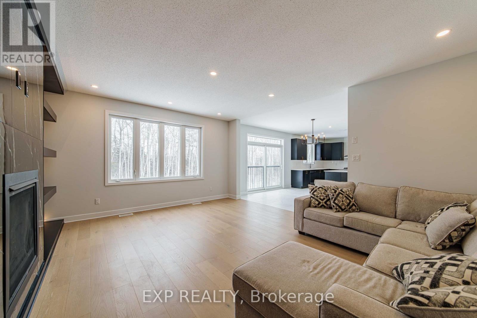 256 Antler Court, Mississippi Mills, Ontario  K0A 1A0 - Photo 19 - X12901138