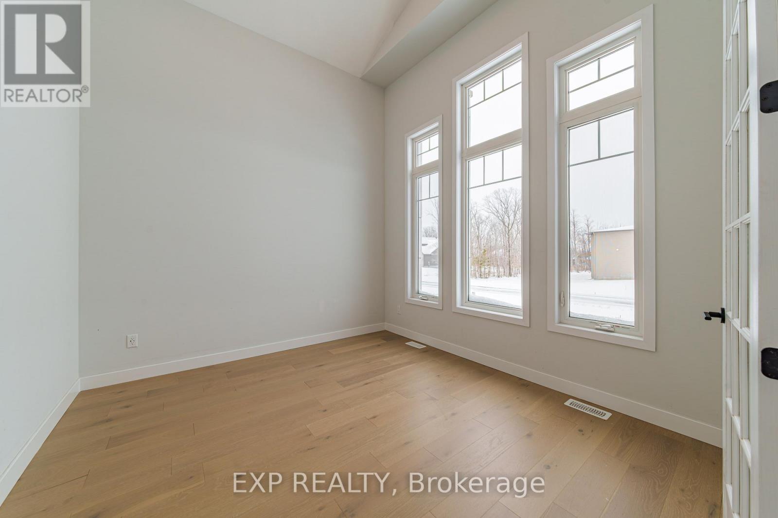 256 Antler Court, Mississippi Mills, Ontario  K0A 1A0 - Photo 3 - X12901138