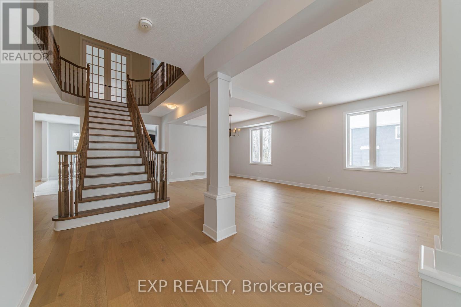 256 Antler Court, Mississippi Mills, Ontario  K0A 1A0 - Photo 5 - X12901138