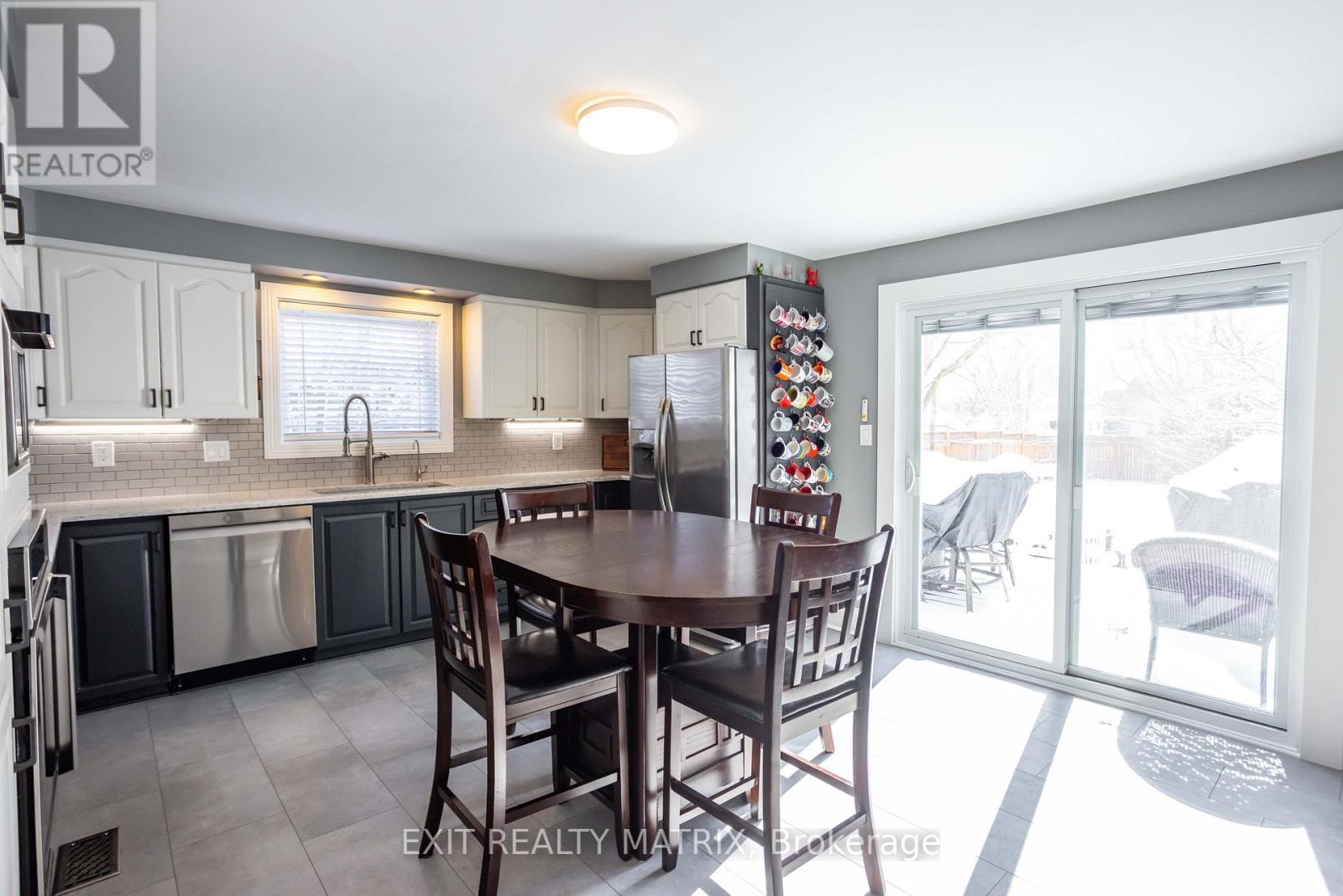 539 Church Street, North Dundas, Ontario  K0C 2K0 - Photo 13 - X12901172