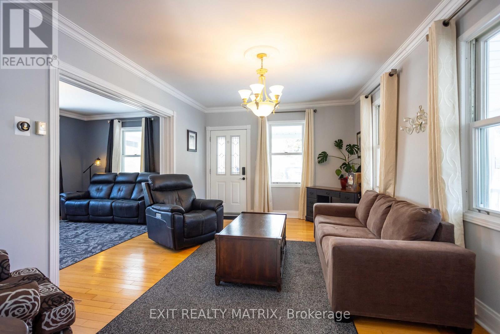 539 Church Street, North Dundas, Ontario  K0C 2K0 - Photo 6 - X12901172