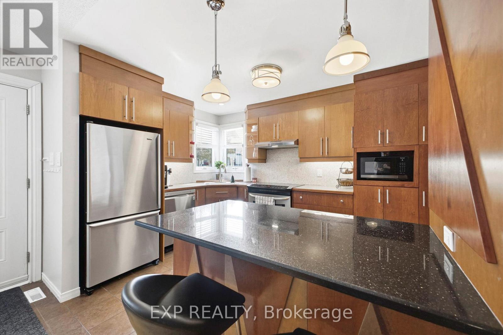 161 Mcclintock Way, Ottawa, Ontario  K2L 2A5 - Photo 4 - X12901174