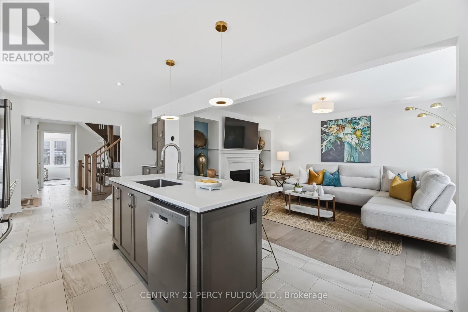 1082 Belcourt Street, Pickering, Ontario  L1X 0G2 - Photo 12 - E12901052