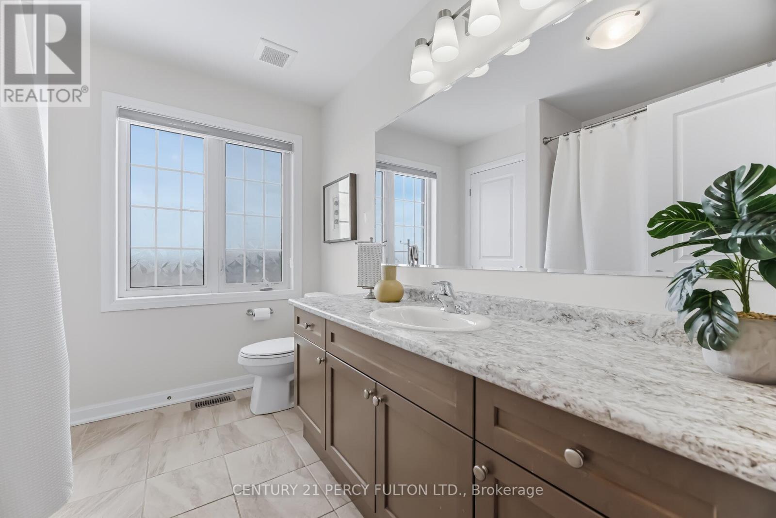 1082 Belcourt Street, Pickering, Ontario  L1X 0G2 - Photo 26 - E12901052